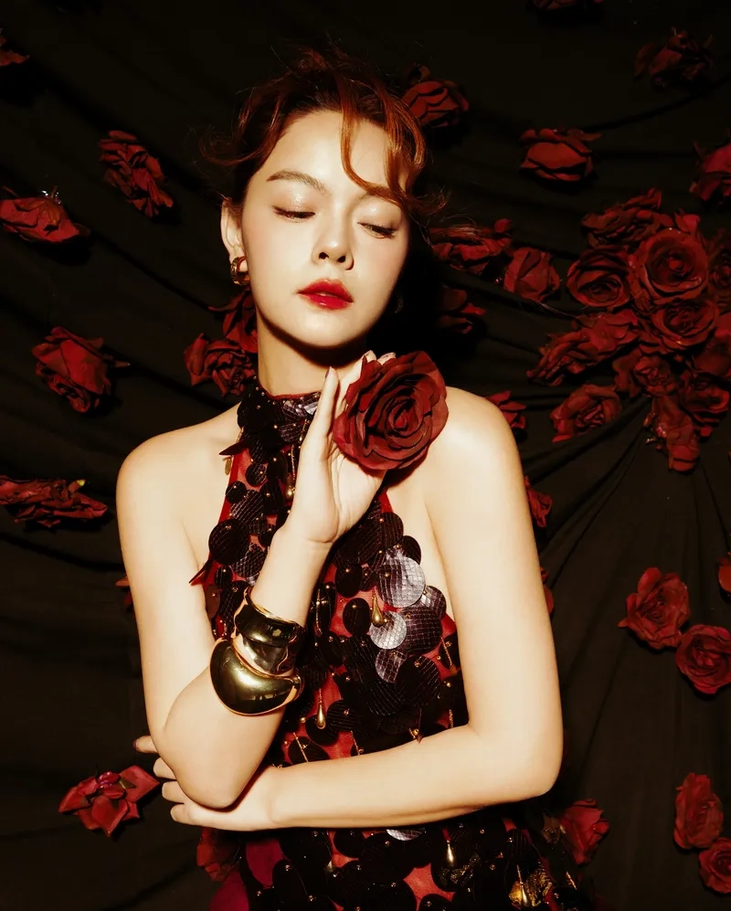 Khám phá album Phạm Quỳnh Anh với loạt ca khúc đình đám