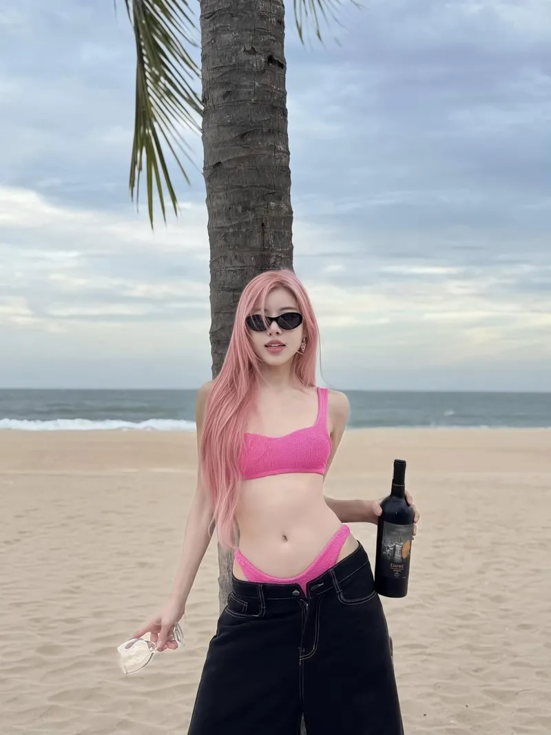 Trang Pháp đạp gió qua ảnh trình diễn quốc tế ấn tượng
