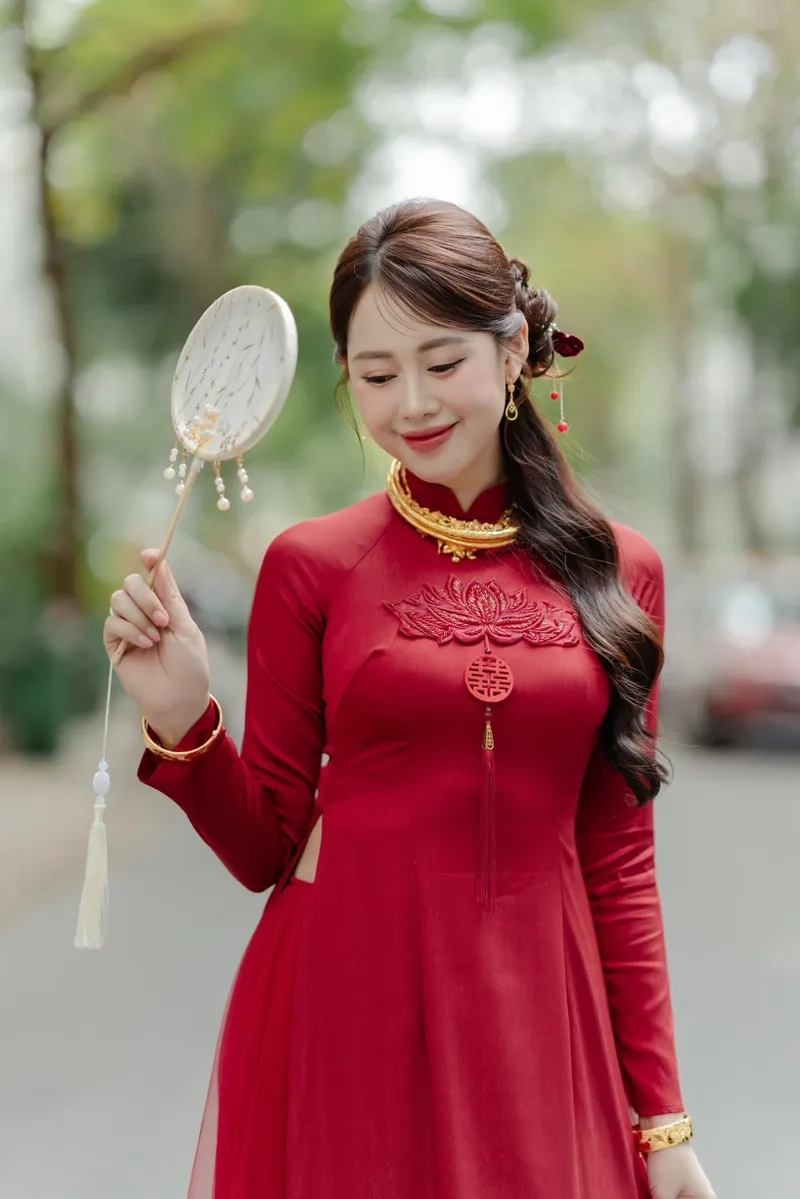 Việt Phương Thoa kể chuyện lôi cuốn qua ảnh biểu cảm