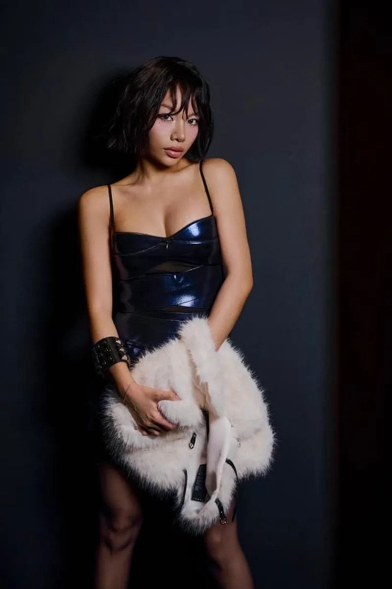 Vũ Thảo My Our Song màn trình diễn quốc tế bùng nổ
