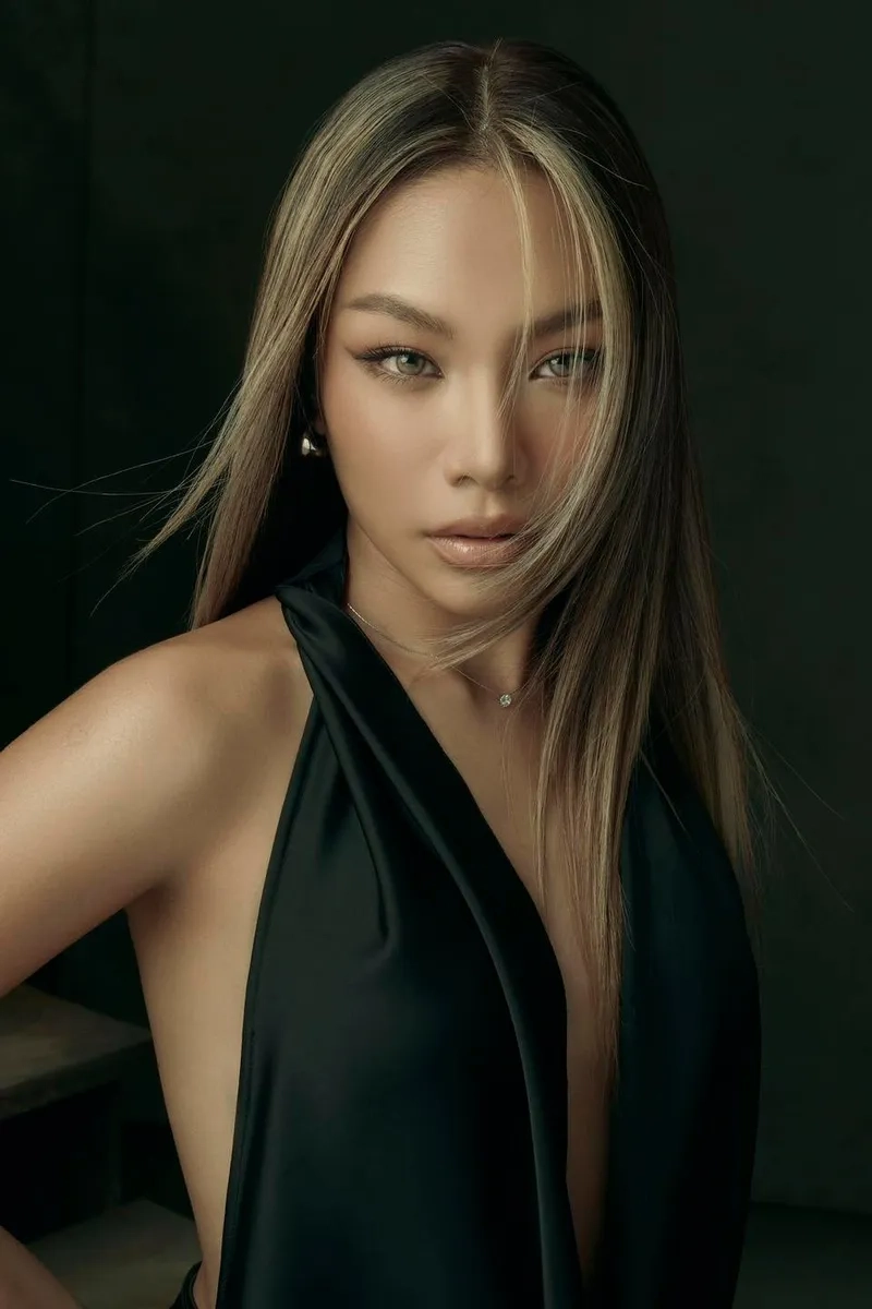 Con Yêu Mẹ Vũ Thảo My cảm xúc qua ảnh chụp gần gũi