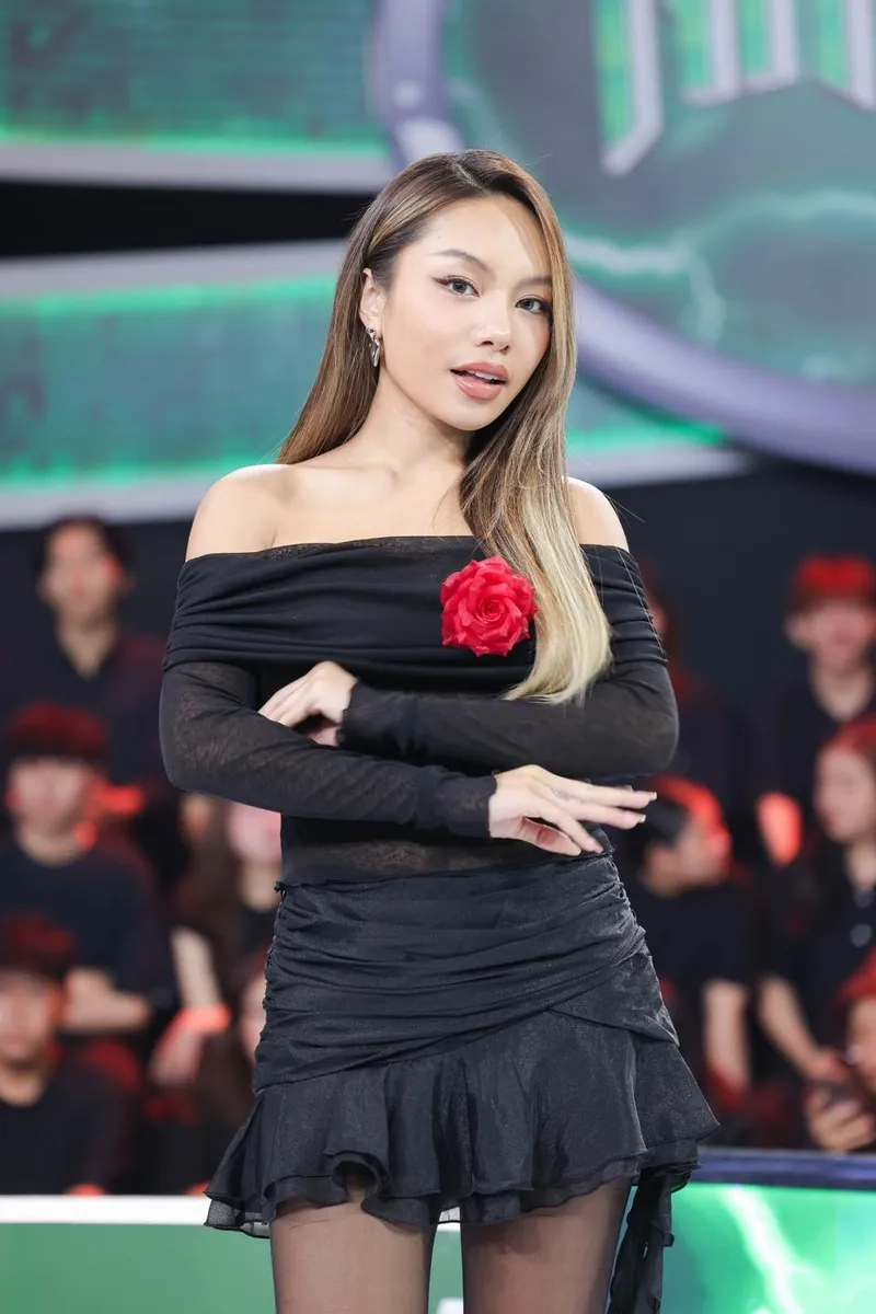 Tìm hiểu tiểu sự Vũ Thảo My qua ảnh hành trình âm nhạc